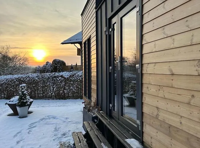 Tinyhaus Mit Sauna -reset Im Vilstal - Zurueck Zum Ursprung